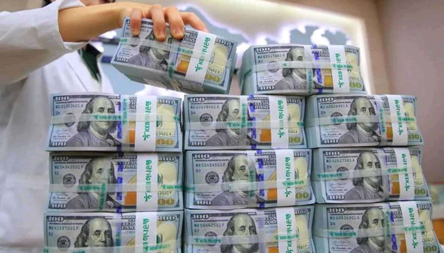 حكومة صنعاء تعلق على خبر وصول الدفعة الأولى من الأموال التي التزمت بها السعودية 